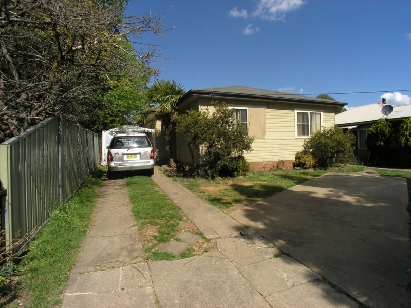 6 and 8 Cox Avenue, Orange NSW 2800