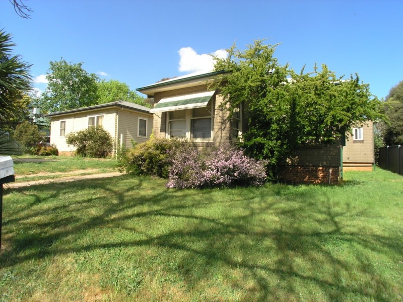 6 and 8 Cox Avenue, Orange NSW 2800