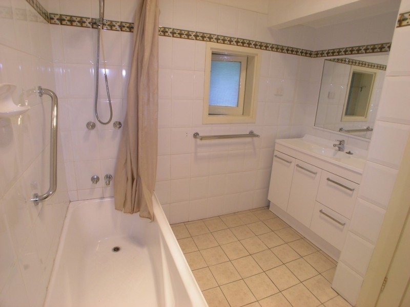 12 Icely Road, Orange NSW 2800