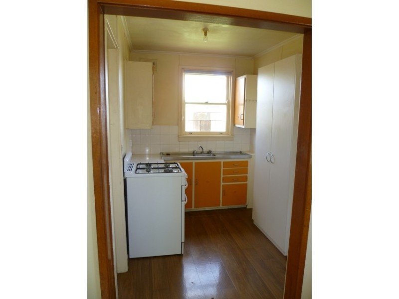 7 Chestnut Avenue, Orange NSW 2800