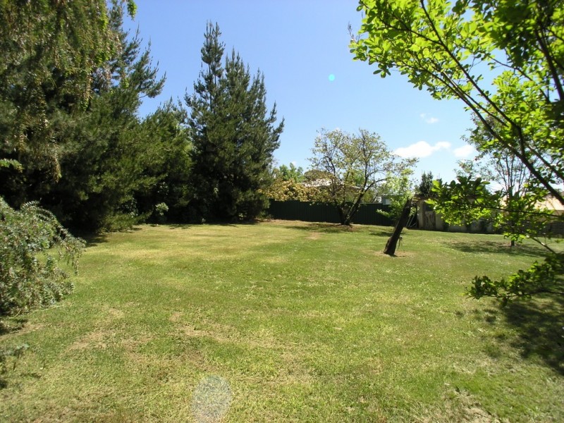 16 Collwood Crescent, Orange NSW 2800