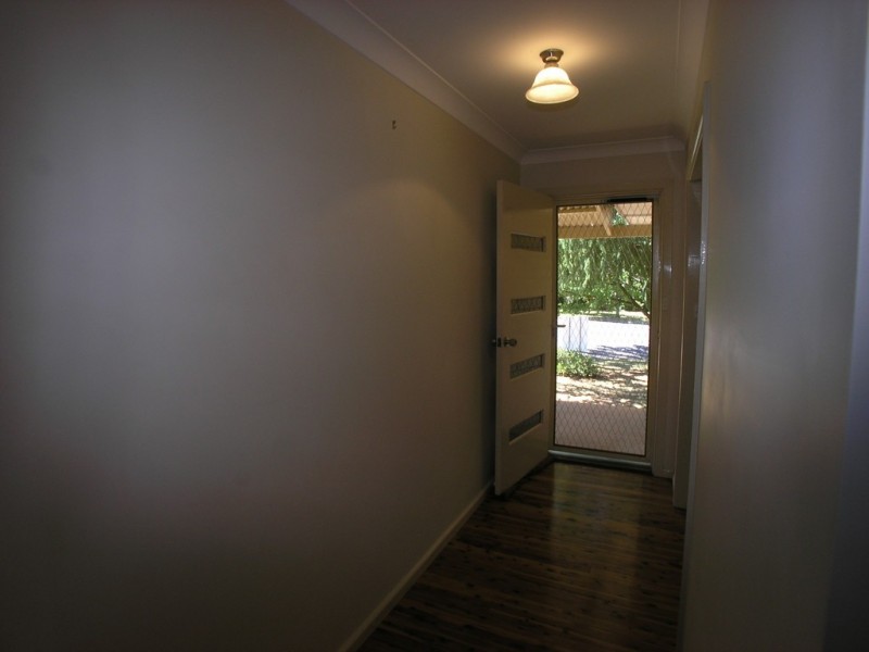 2 Parnoo Place, Orange NSW 2800