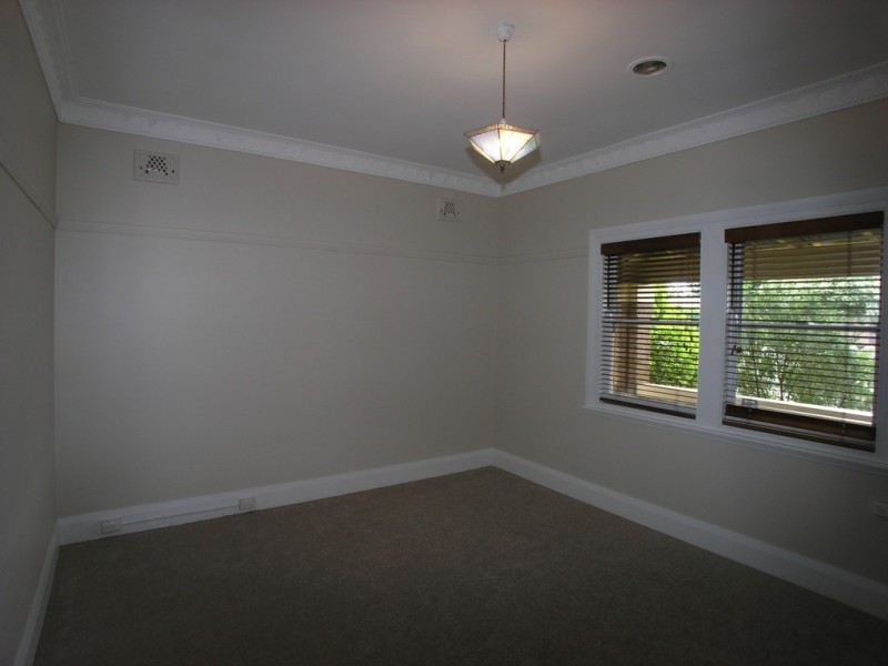 392 Summer Street, Orange NSW 2800