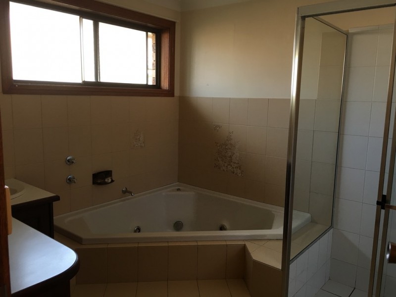 6 Pitta Pitta Place, Orange NSW 2800