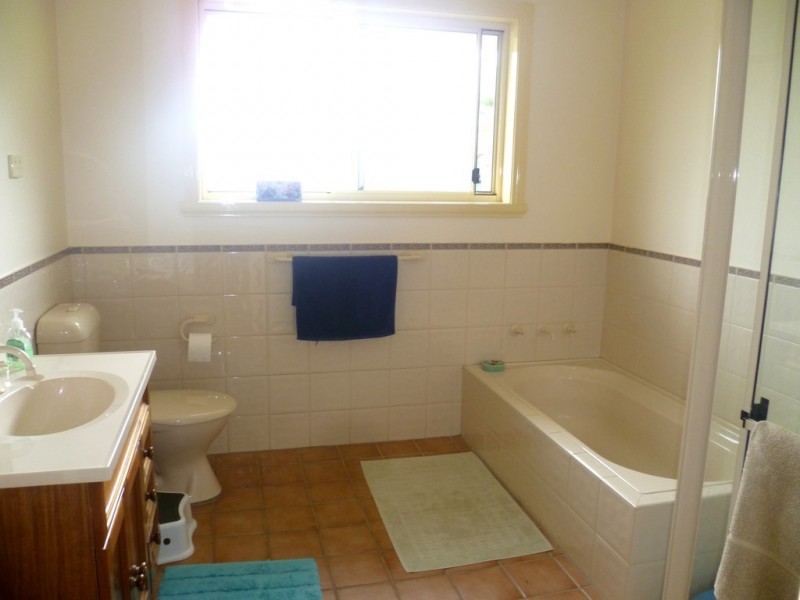 12 Coombes Place, Orange NSW 2800