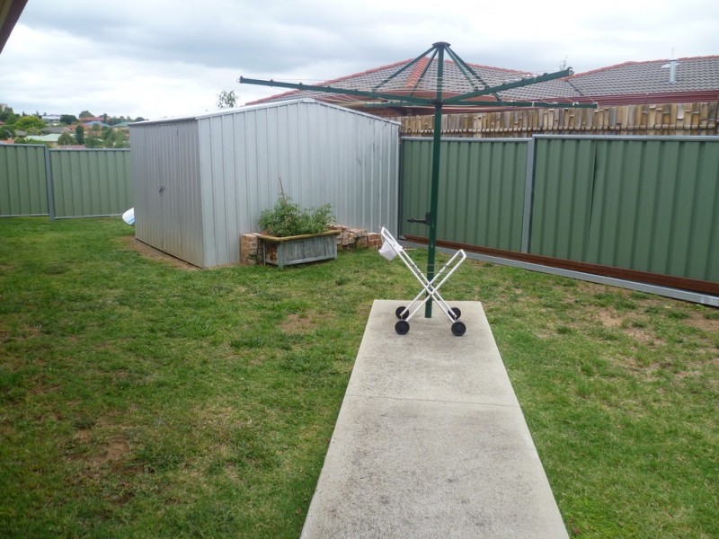 12 Coombes Place, Orange NSW 2800