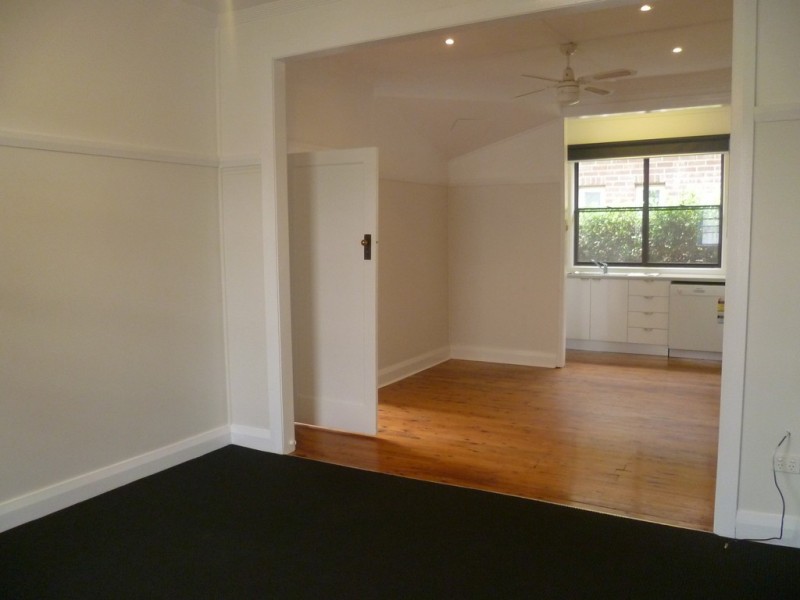 21 Allenby Road, Orange NSW 2800