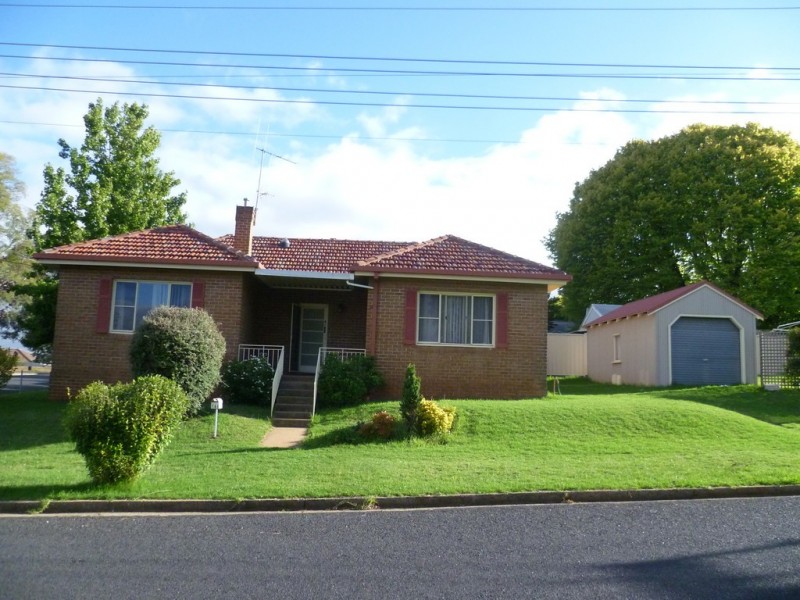 166 Margaret Street, Orange NSW 2800