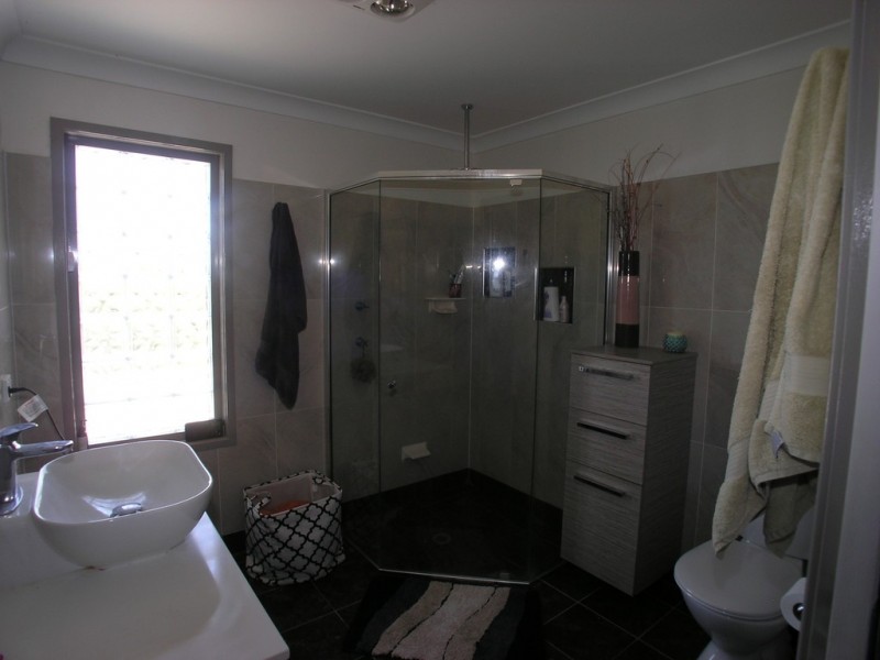 13 Wahratta Way, Orange NSW 2800