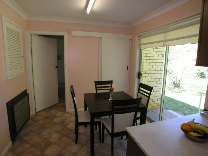 11 Benelong Place, Orange NSW 2800