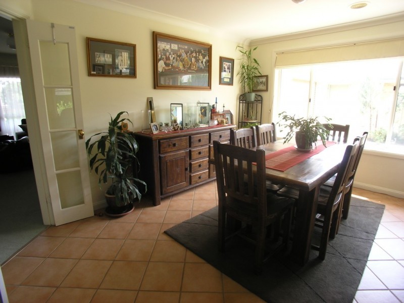 2 Hoskins Place, Orange NSW 2800