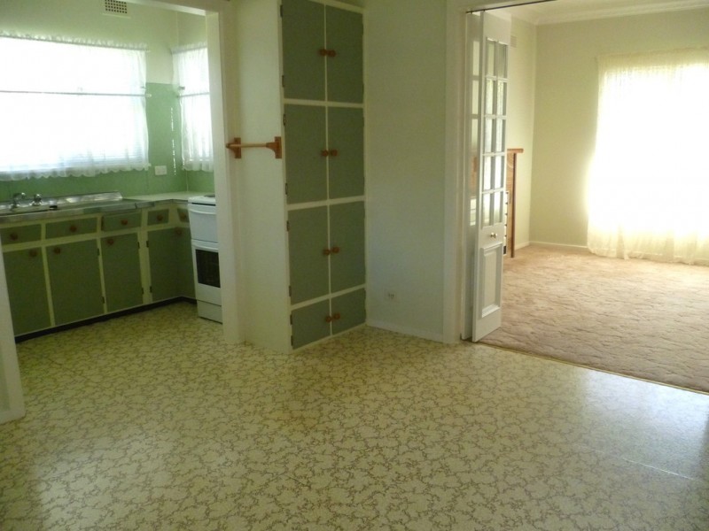 92 Icely Road, Orange NSW 2800