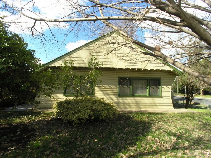 2 Frost Street, Orange NSW 2800