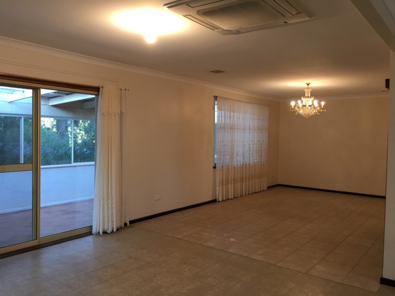 28 McLean Lane, Orange NSW 2800