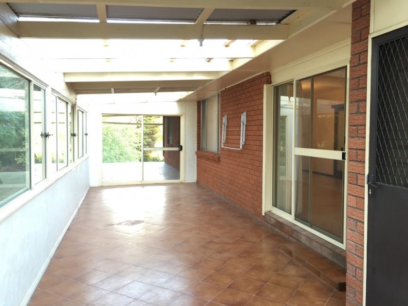 28 McLean Lane, Orange NSW 2800