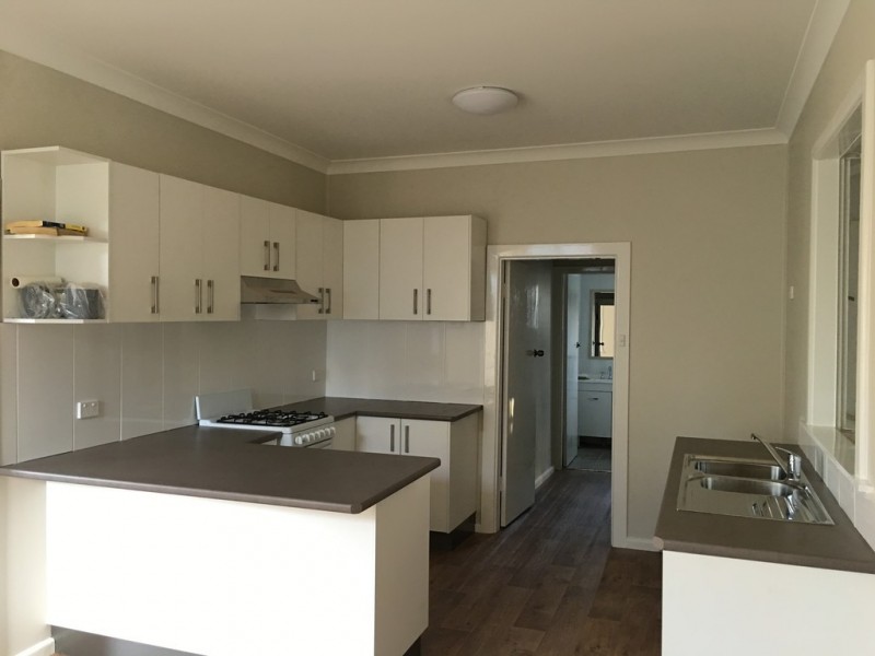 16 Collwood Crescent, Orange NSW 2800