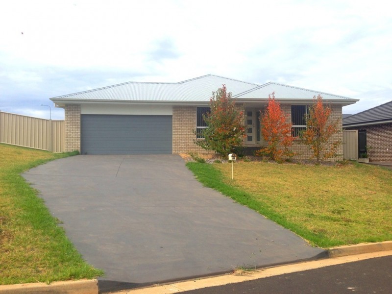 41 Melaleuca Way, Orange NSW 2800