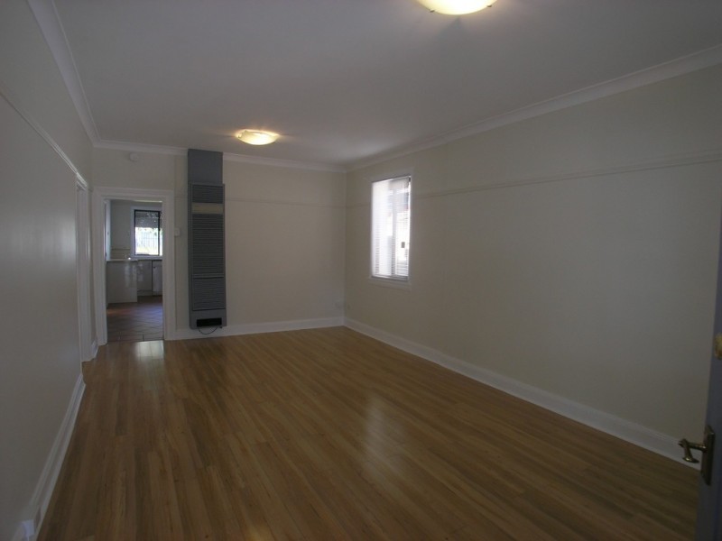 24 Nile Street, Orange NSW 2800