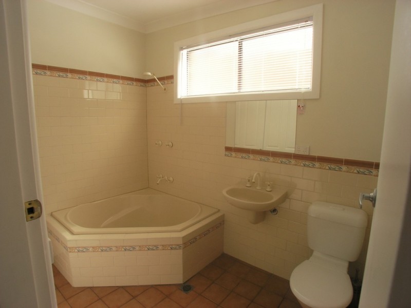 24 Nile Street, Orange NSW 2800