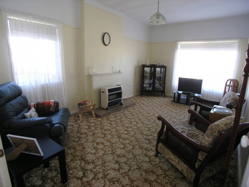 17 Waratah Avenue, Orange NSW 2800