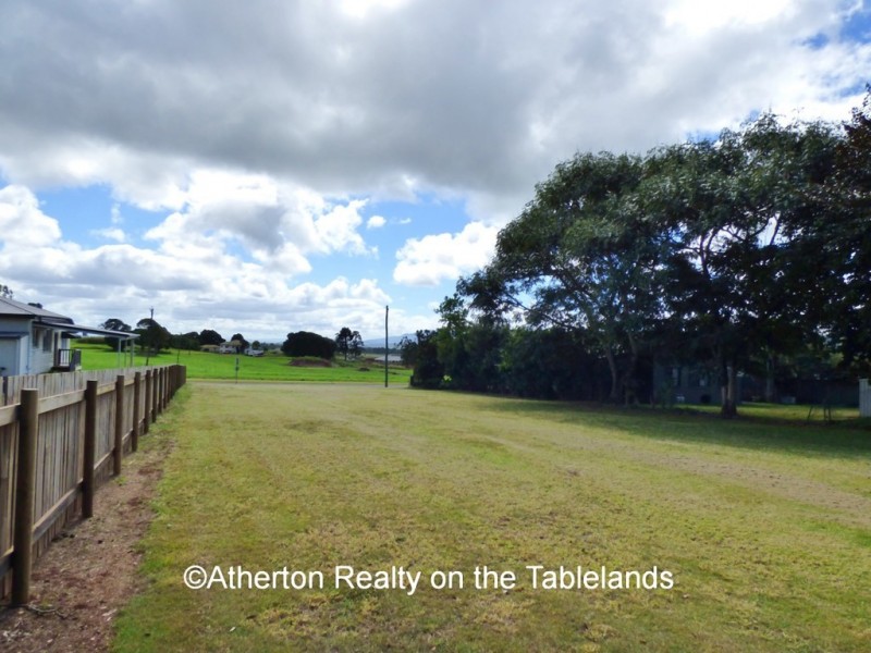 5 Main St, Tolga QLD 4882