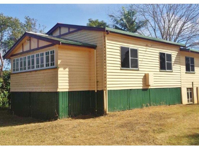 6 Beta St, Ravenshoe QLD 4888