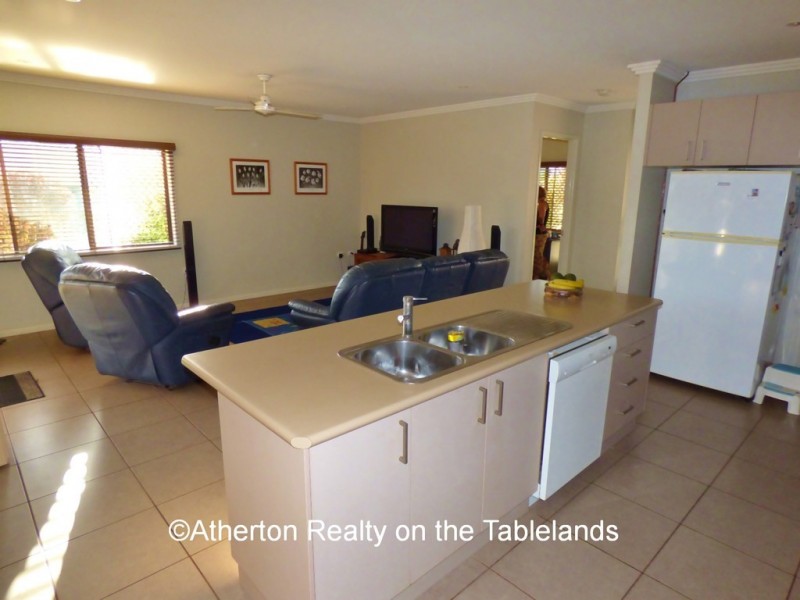 67 Loder St, Atherton QLD 4883
