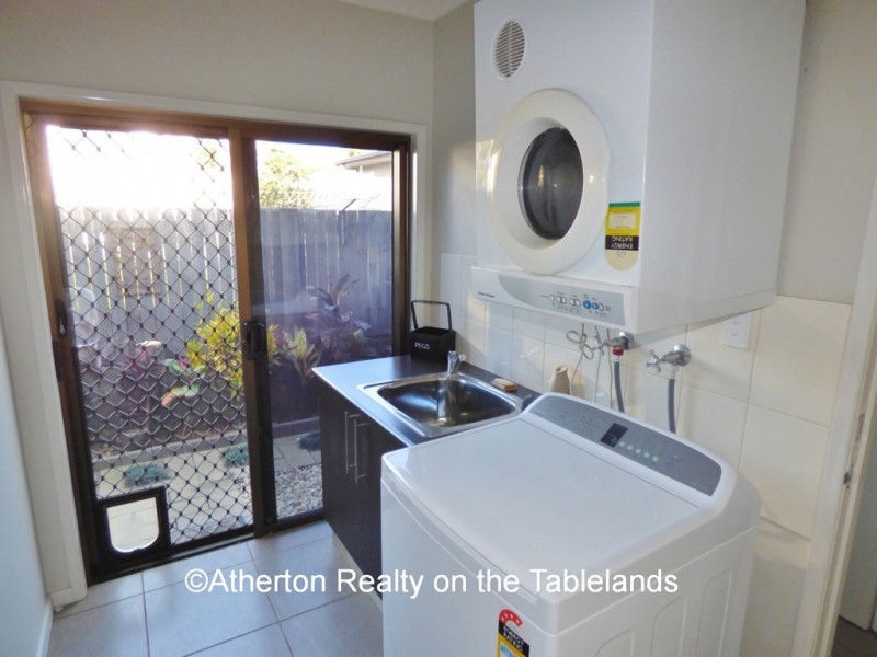 67 Loder St, Atherton QLD 4883