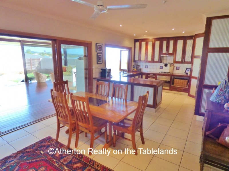 19 Neal St, Atherton QLD 4883