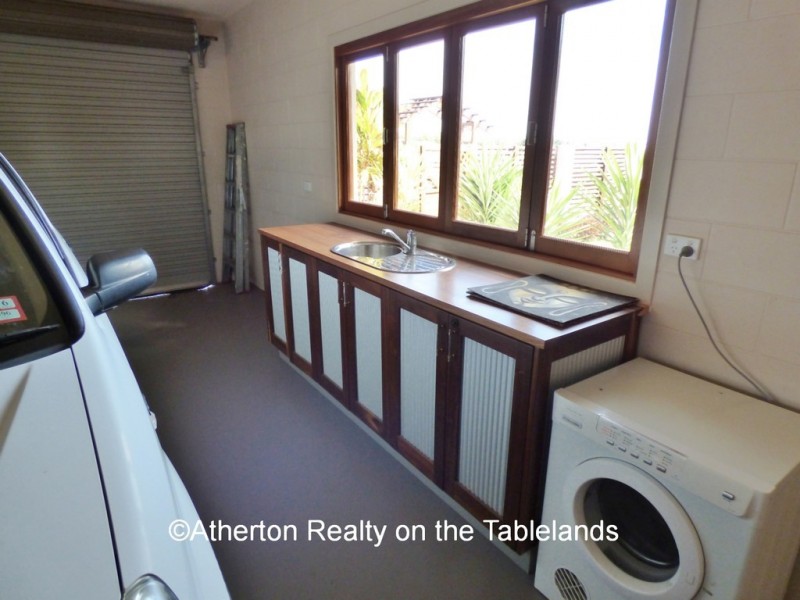 19 Neal St, Atherton QLD 4883