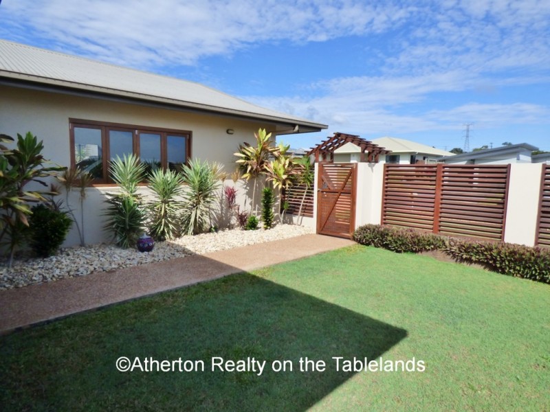 19 Neal St, Atherton QLD 4883