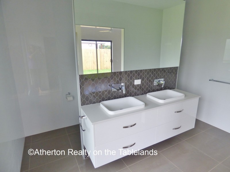 Yungaburra QLD 4884