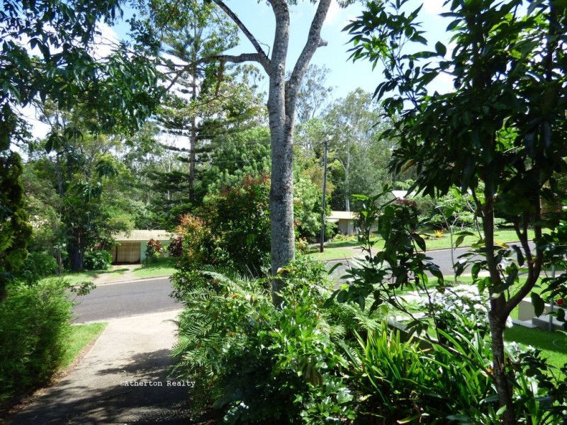 10 Danbulla Crescent, Atherton QLD 4883