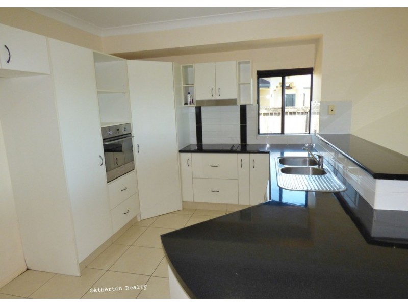 41 Neal Street, Atherton QLD 4883
