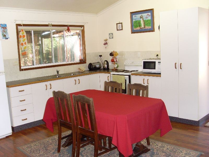 Lake Eacham QLD 4884