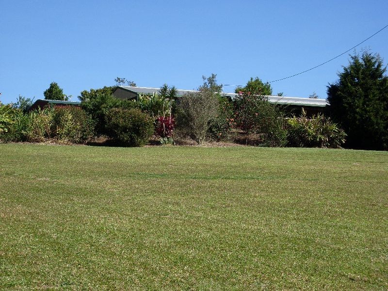 Lake Eacham QLD 4884