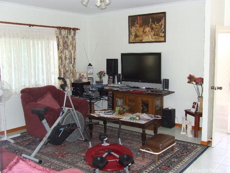 10a Mary St, Herberton QLD 4887