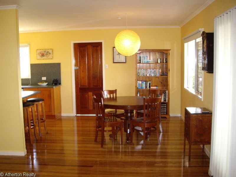 31-33 Phillips Ave, Atherton QLD 4883