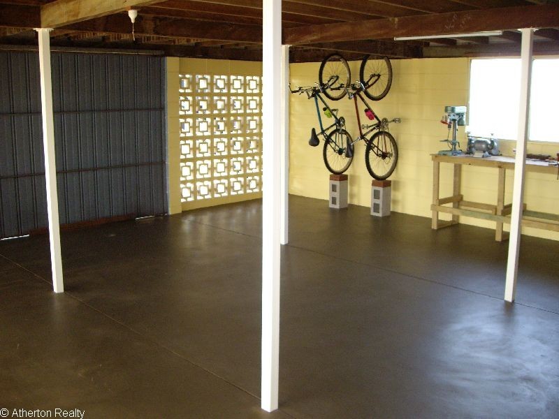 31-33 Phillips Ave, Atherton QLD 4883