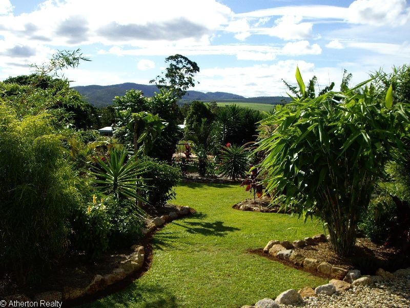 31-33 Phillips Ave, Atherton QLD 4883