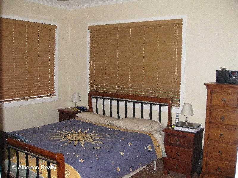 24 Maunds Rd, Atherton QLD 4883