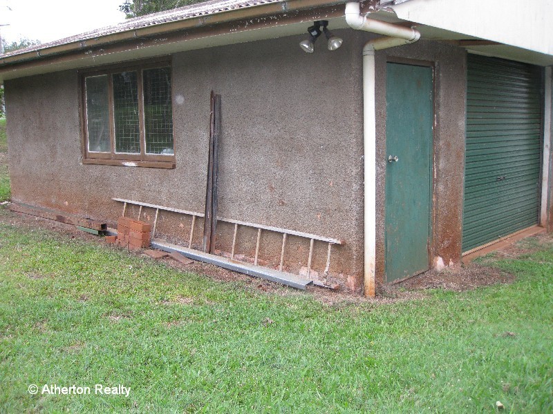 24 Maunds Rd, Atherton QLD 4883