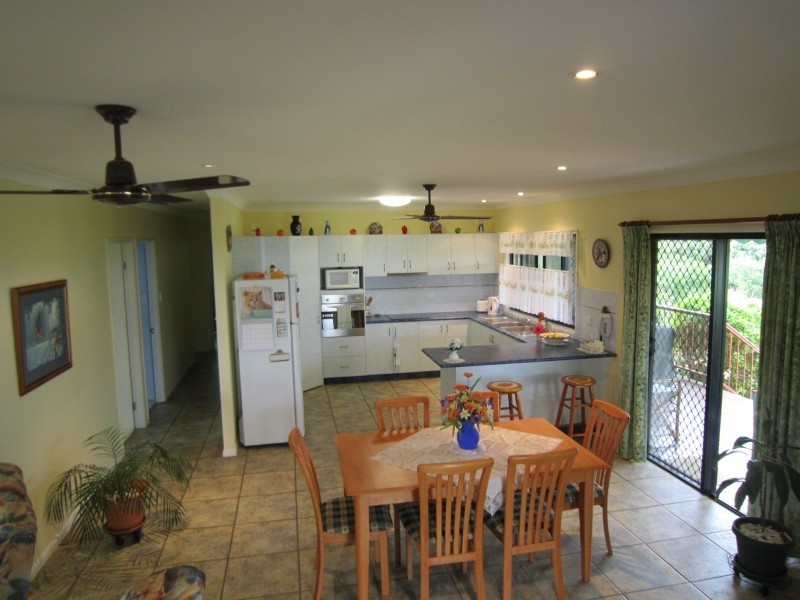 76 Rankine Dr, Tolga QLD 4882