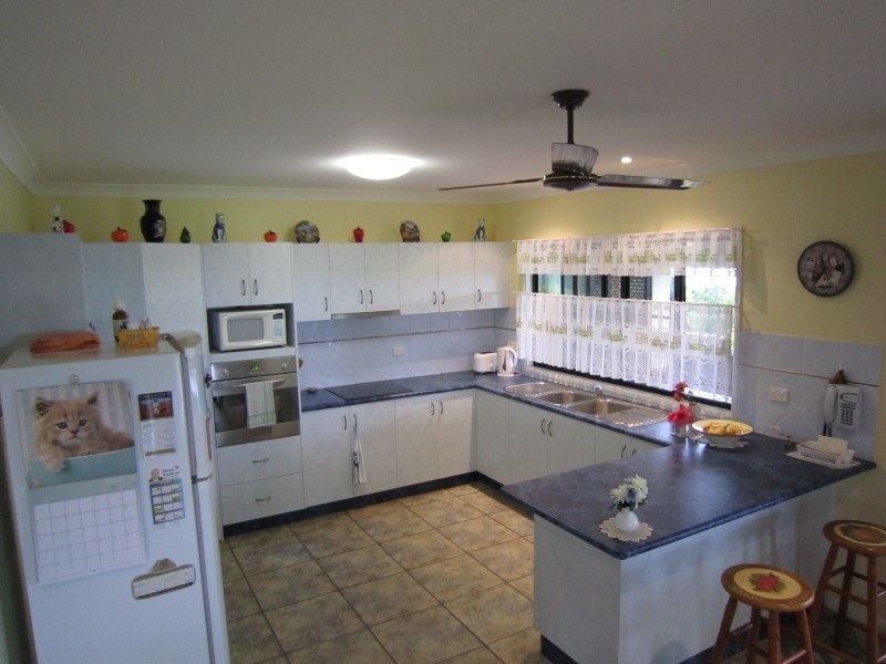 76 Rankine Dr, Tolga QLD 4882