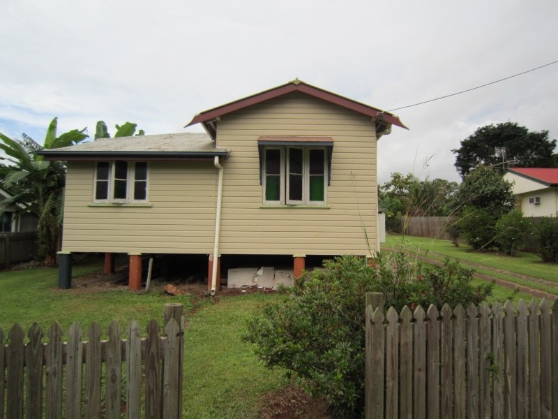 54 Weaver St, Atherton QLD 4883