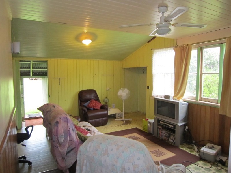 54 Weaver St, Atherton QLD 4883