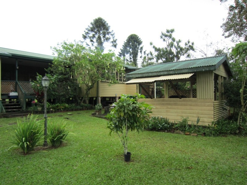 39 Kureen Rd, Malanda QLD 4885