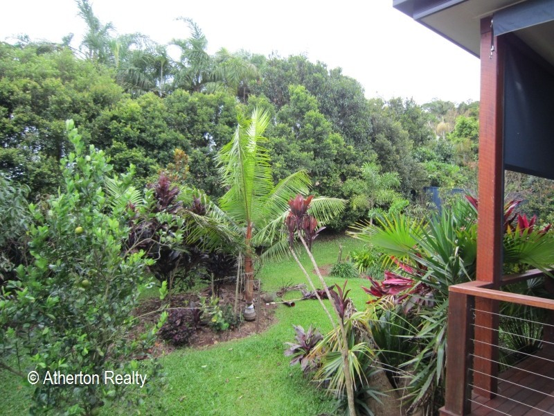 6 Centenary Drive, Atherton QLD 4883