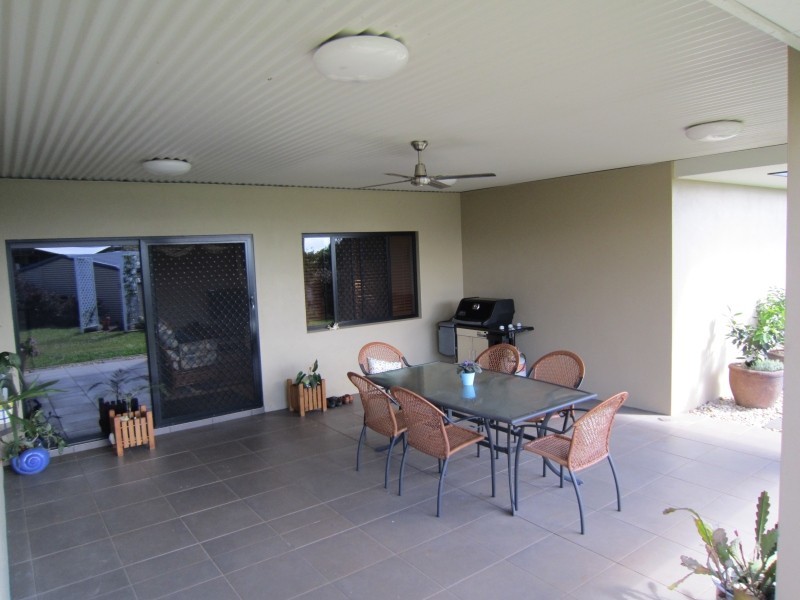 15 Montgomery Cl, Atherton QLD 4883