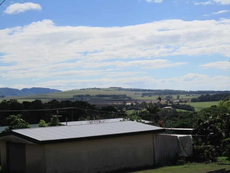 15 Montgomery Cl, Atherton QLD 4883